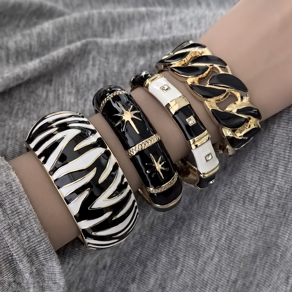 Enameled Golden Plated Zebra-P - огляд і ціна Zebra Tablet Accessories